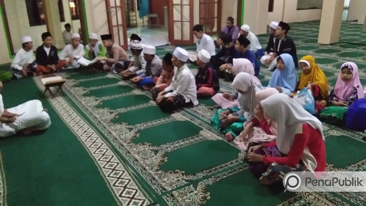 Turun Temurun, Tradisi Tadarus Qur'an Dilakukan Anak-Anak Warga Kampung Balekambang