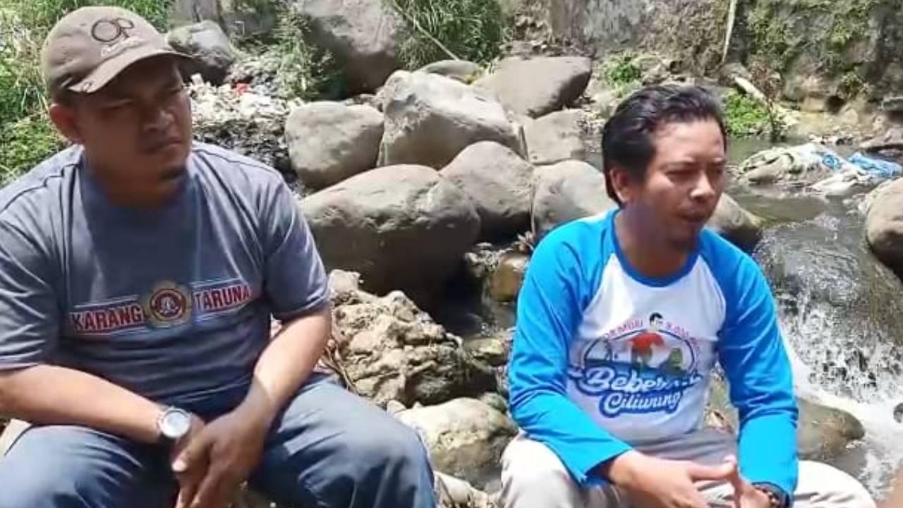 Sudah Tercemar, Aktivis Berharap Jokowi Mau Kunjungi Sungai Cisarua