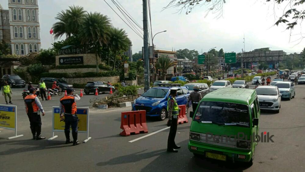 3 September...pemkab Bogor Mulai Uji Coba Ganjil Genap Jalur Wisata Puncak.jpg