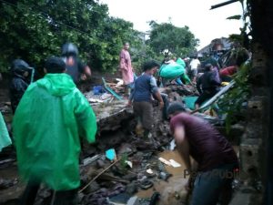 Bencana Melanda Kampung Pasir Pogor Cijeruk, Satu Keluarga Tertimbun Longsor
