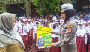 Imbauan Keamanan BerLalu Lintas, Polresta Bogor Kota Beraksi di SD Negeri Cibuluh 1