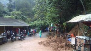 Tanah Longsor di Wisata Curug Cilember, 2 Orang Warga Jadi Korban