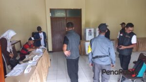 PPS Citeko Distribusikan Logistik Pilkada Kesetiap TPS, Ini Kata PKD