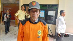 Usai Dilantik Jadi Petugas Kebersihan Lingkungan Desa Gadog, Ini Kata Iim Linmas