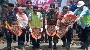 Camat Heri Ingatkan Kades Cilember Agar Bantuan Keuangan Infrastruktur Bermanfaat Buat Warga